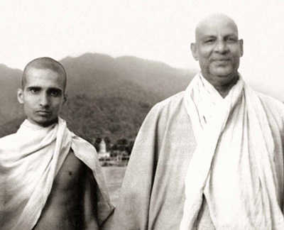 Young Swamiji with Gurudev